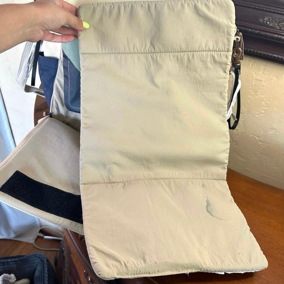 Petunia Pickle Bottom Navy and Teal Abundance
Boxy Backpack - Picture 9 of 12